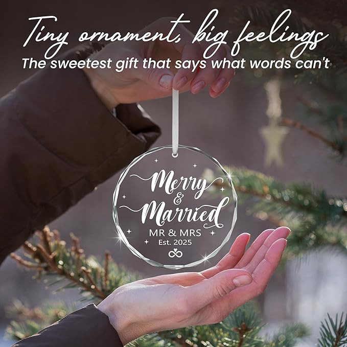 Christmas Wedding Gifts for Couples - Mr & Mrs Glass Christmas Ornaments 2025 for Tree Decorations - Anniversary Wedding Gifts for Newlyweds, Just Married Ornament, Couples Gift Ideas