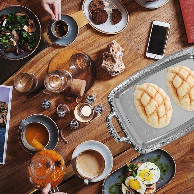 Cabilock Vintage Metal Bread Tray, Silver Decorative Serving Platter for Kitchen Dining Table, Food Serving Dish for Home Decor and Storage