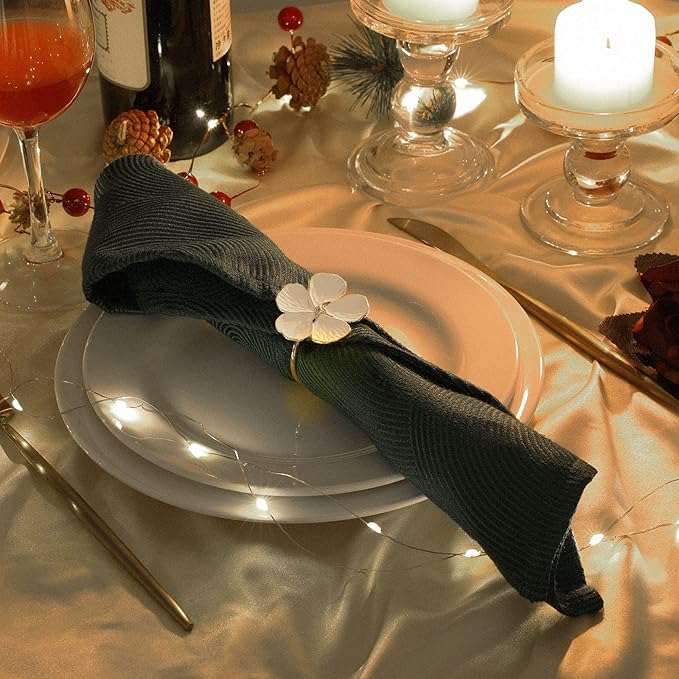 Lewondr Napkin Rings, Set of 6 Flowers Napkin Ring Holders Dinner Tables Rings Elegant Ornament Table Setting Decoration for Wedding, Christmas, Thanksgiving, Birthday, Holiday, Party, White