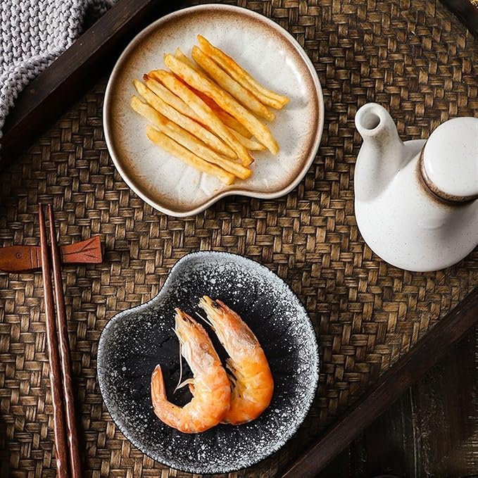 Sauce Dish Household Ceramic Plate Small Dish Plate Creative Dim Sum Plate Delicate Dip Plate Restaurant Tableware Snack Plate(B)