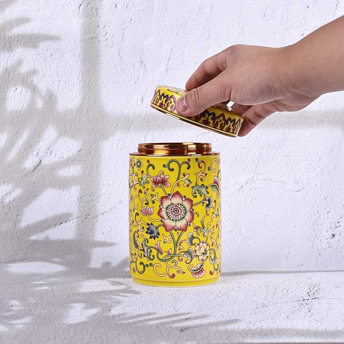 XINGYAN Chinoiserie Enamel Ginger Jar with Twist Lid - Traditional Chinese Blue and White Porcelain Style-Cylinder Design (Yellow Cylinder)