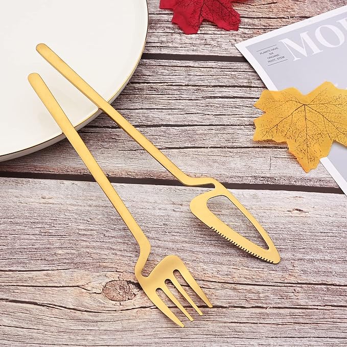 JASHII 28-Piece Silverware Set, 304 Stainless Steel Flatware Cutlery Set Service for 4, Metal Eating Utensil Set, Including Fruit Fork and Ice scoop, Hangable & Matte - Dishwasher Safe - Gold