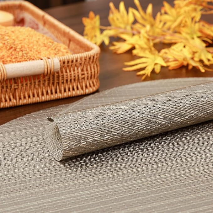 Round Placemats Set of 4 Heat Resistant Vinyl Placemats 15 inch Washable Non-Slip Table Mats Woven Place Mats for Dining Table (Golden Silver, Set of 4)