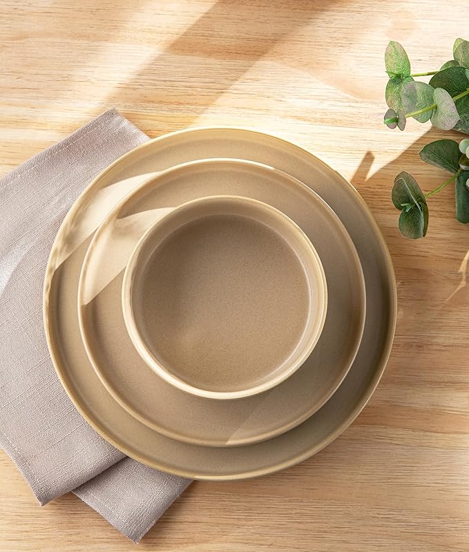 TheTerra Ceramic Dinnerware Sets for 6, 18 Pieces Handmade Reactive Glaze Plates and Bowls Set, Scratch Resistant Dish Set, Oven & Microwave & Dishwasher Safe, Ivory Cream
