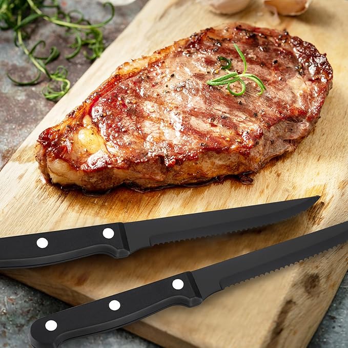 Steak Knife Sets, SANLUNS Kitchen Chef Knife Set & Serrated Knives of 8 - Professional Design Collection - Razor-Sharp High Carbon Stainless Steel Dinner Knives with Ergonomic Handles (8 Pcs - Black)