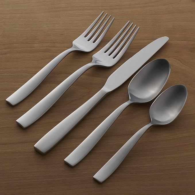 Oneida Everdine 20 Piece Everyday Flatware Set, Service for 4 , 18/0 Stainless Steel, Silverware Set, Dishwasher Safe
