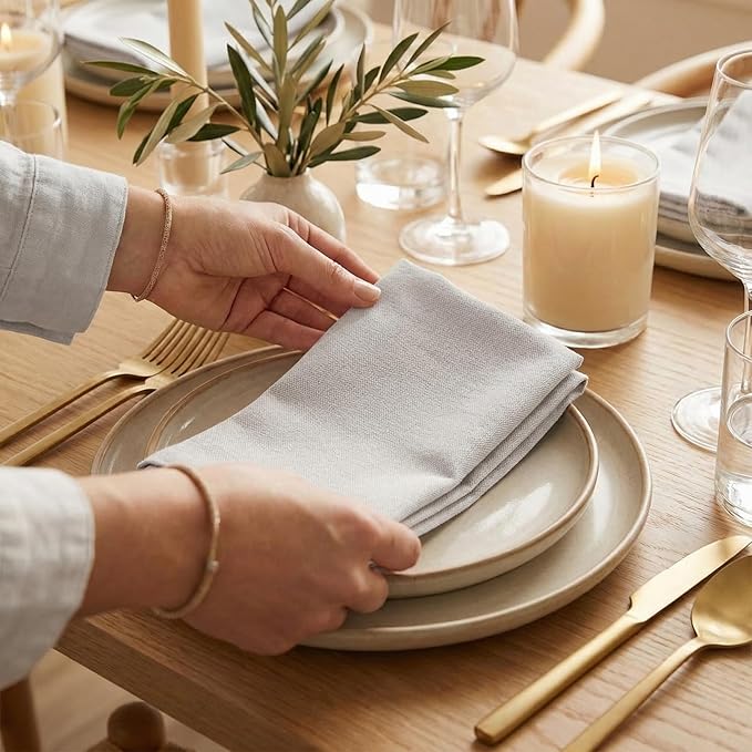 ACCENTHOME Accent Home 100% Cotton Napkins, Delicate Cloth Napkins for Dinners, Parties and Weddings，18 x 18 Inch Set of 12 - White
