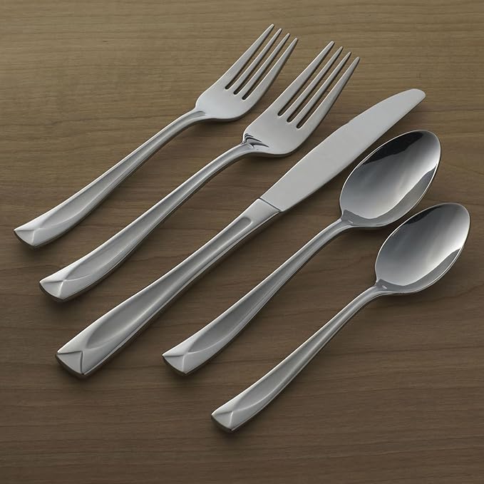 Oneida Silverware Set, Satin Lincoln 45-Piece Everyday Flatware Set, Service For 8, 18/0 Stainless Steel, Satin Finish, Knives Spoons And Forks Set, Dishwasher Safe, Home and Kitchen(Silver, 45 Piece)