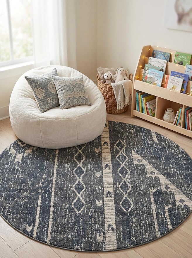 Rugs.com Oregon Collection Rug – 7 Ft Round Light Slate Blue Low-Pile Rug Perfect for Kitchens, Dining Rooms