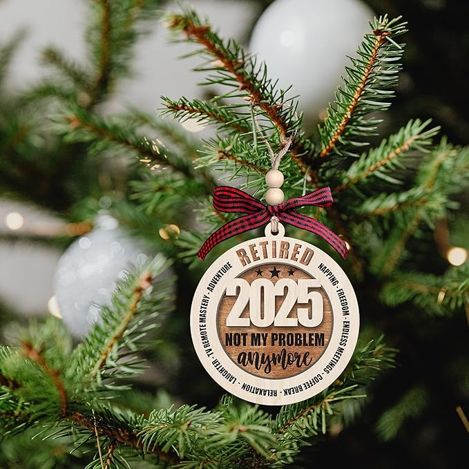 Retirement Gifts for Men - Retirement Ornament 2025 - Happy Funny Cool Retire Party Gifts - Mens Retired Gift Ideas for Coworker, Boss, Teacher, Nurse, Man - Wood Retired Christmas Ornament