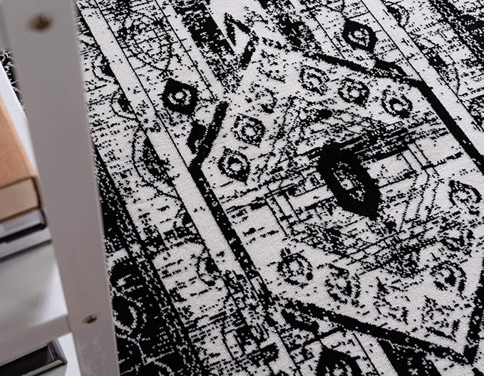 Rugs.com Oregon Collection Rug – 8' x 10' Black and White Low-Pile Rug Perfect for Living Rooms, Large Dining Rooms, Open Floorplans